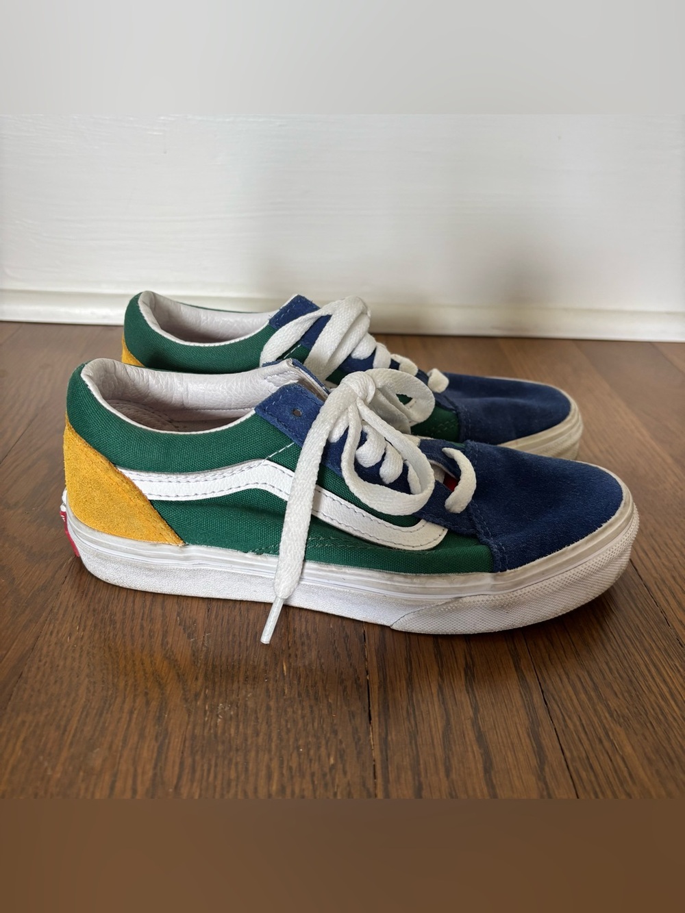 Kids Low-Top Vans Sneakers in Blue/Green/Yellow with White Stripe